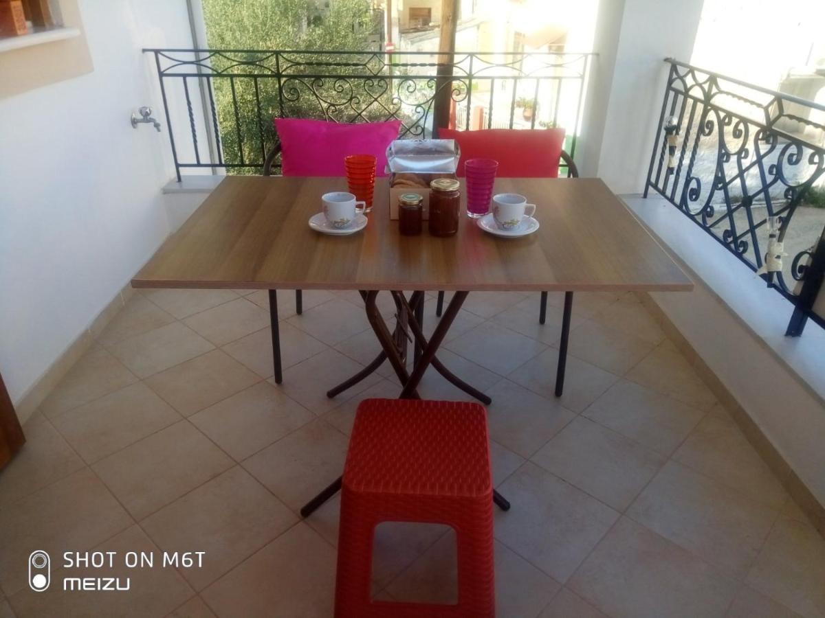 Apartament Delicatessen House Leonídion Zewnętrze zdjęcie